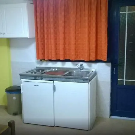 Afroditi Artemis Apartman